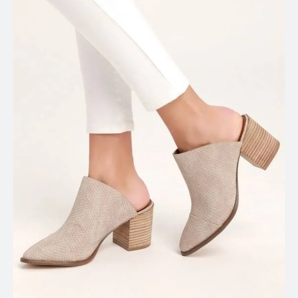 report tosh snakeskin mule